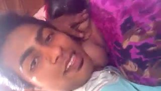 Juicy Indian GF Passionate Kissing With Boyfriend
