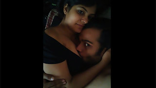 Hot Indian babe boobs sucked by her lover